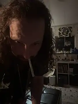 BobbyQ29 online show from February 2026 03:27:02 AM