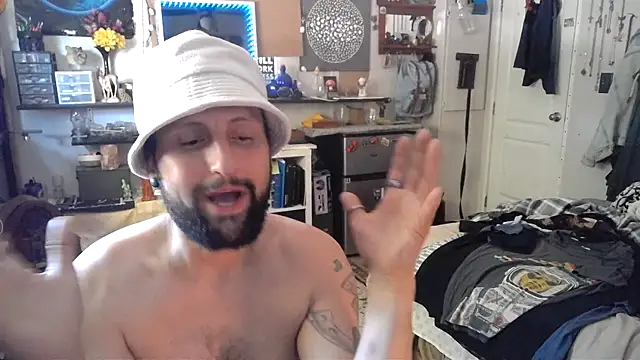 BobbyQ29 online show from March 2026 07:19:01 PM