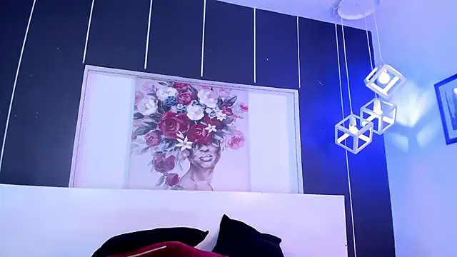 Alexxxholy online show from December 2024 01:45:02 PM