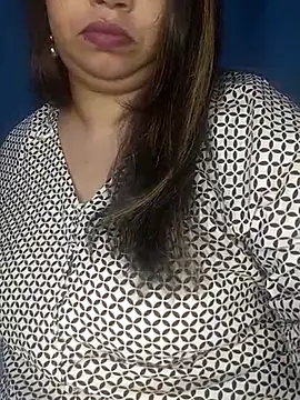 Ravina patil1 online show from February 2025 05:33:01 PM