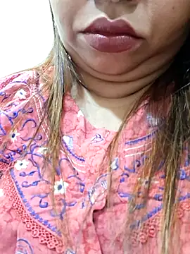 Ravina patil1 online show from November 2025 07:10:01 PM