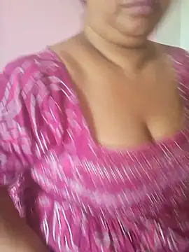 Snapshot of Ravina_patil1 chatting on July 2026 05:32:02 AM Ravina patil1 online show from July 2026 05:32:02 AM