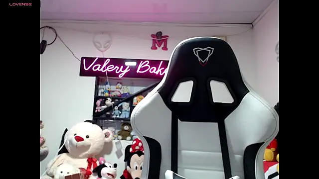 Snapshot of ValeryBaker_ chatting on October 2025 11:11:02 AM ValeryBaker online show from October 2025 11:11:02 AM