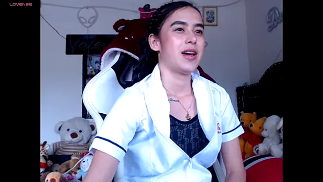 Snapshot of ValeryBaker_ chatting on November 2025 06:07:02 PM ValeryBaker online show from November 2025 06:07:02 PM