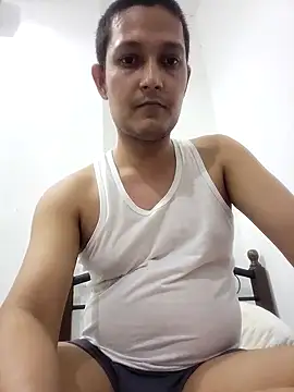 Snapshot of daddylove87 chatting on September 2025 08:20:01 PM daddylove87 online show from September 2025 08:20:01 PM