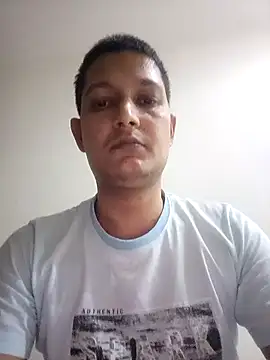 Snapshot of daddylove87 chatting on September 2025 11:43:01 PM daddylove87 online show from September 2025 11:43:01 PM