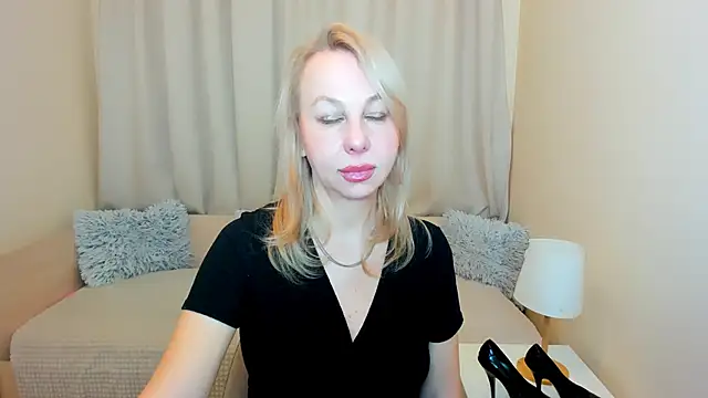 Anny Jey  online show from February 2026 08:04:02 PM