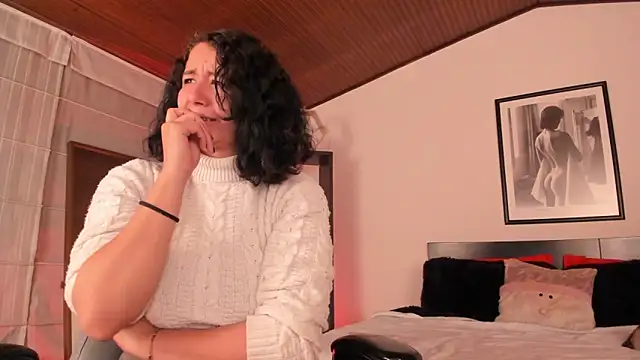 Moony 14 online show from November 2025 01:24:02 PM