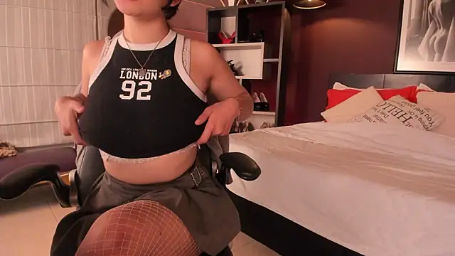 Moony 14 online show from February 2026 01:05:01 PM