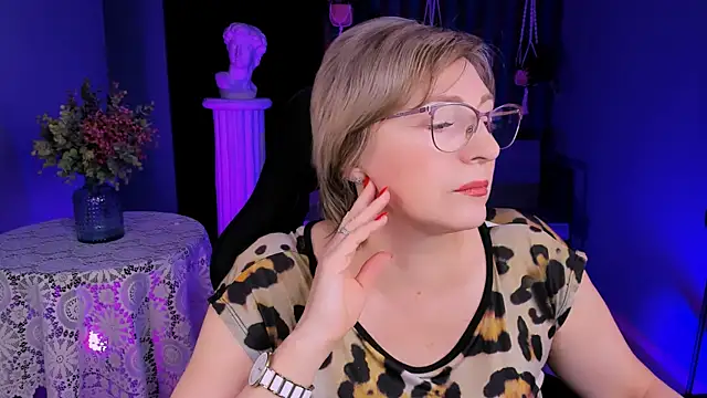 sugar vivien online show from January 2025 09:13:01 AM