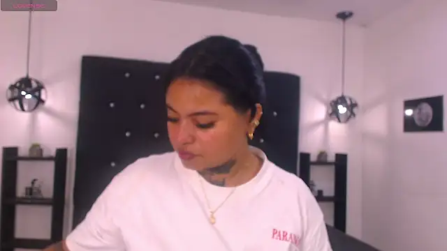 Mels  online show from April 2026 03:31:02 PM