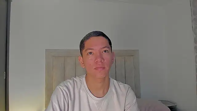 Snapshot of JulianRose_1 chatting on January 2026 11:23:02 AM JulianRose 1 online show from January 2026 11:23:02 AM