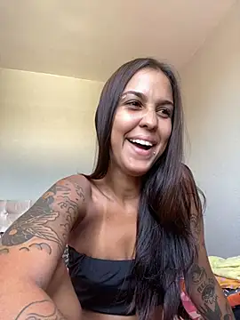 poliannaxx online show from February 2025 03:16:01 PM