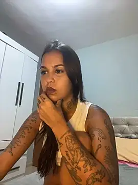 poliannaxx online show from February 2025 11:35:01 PM