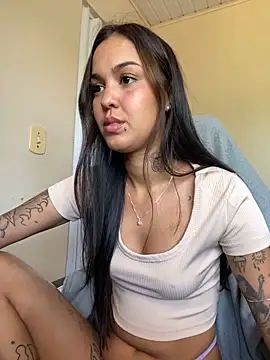 poliannaxx online show from September 2025 02:17:01 PM