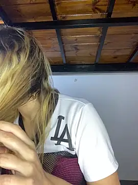 Snapshot of FlorBich chatting on February 2026 04:57:02 PM FlorBich online show from February 2026 04:57:02 PM