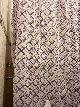 Snapshot of FlorBich chatting on February 2026 06:43:02 AM FlorBich online show from February 2026 06:43:02 AM