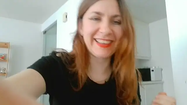 Snapshot of JasmineGlamour chatting on April 2026 11:13:02 AM JasmineGlamour online show from April 2026 11:13:02 AM