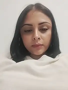 Snapshot of MelannyBell chatting on January 2026 05:16:02 PM MelannyBell online show from January 2026 05:16:02 PM