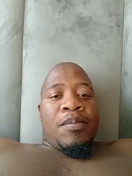 Snapshot of shotgunDee chatting on November 2025 08:36:02 AM shotgunDee online show from November 2025 08:36:02 AM