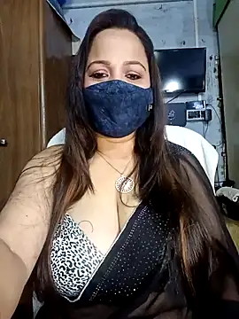 Snapshot of albelasummi702 chatting on January 2025 04:29:01 PM albelasummi702 online show from January 2025 04:29:01 PM