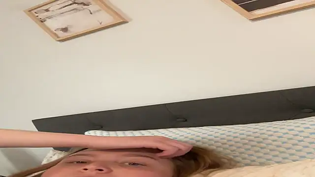 PhatAssBlond online show from December 2024 09:22:02 PM