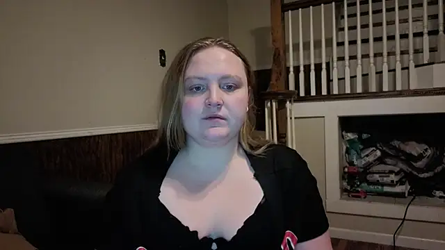 Snapshot of PhatAssBlond chatting on January 2026 11:25:01 PM PhatAssBlond online show from January 2026 11:25:01 PM