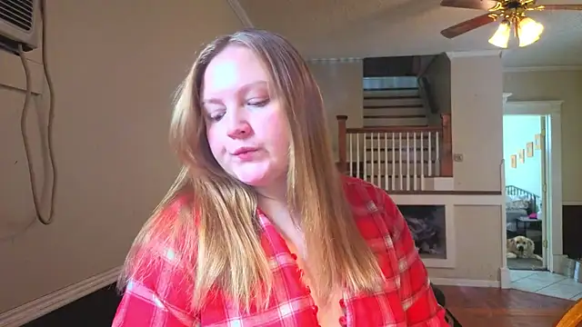 Snapshot of PhatAssBlond chatting on February 2026 07:29:01 PM PhatAssBlond online show from February 2026 07:29:01 PM