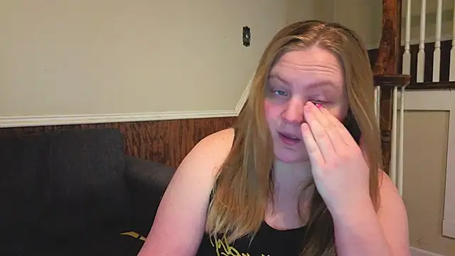 Snapshot of PhatAssBlond chatting on February 2026 06:00:02 PM PhatAssBlond online show from February 2026 06:00:02 PM