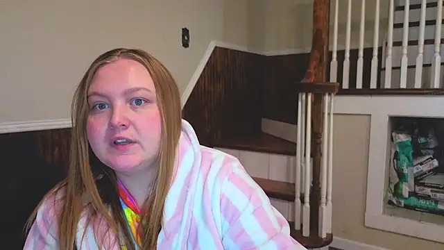 Snapshot of PhatAssBlond chatting on February 2026 05:27:02 PM PhatAssBlond online show from February 2026 05:27:02 PM