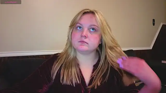 Snapshot of PhatAssBlond chatting on March 2026 02:46:02 PM PhatAssBlond online show from March 2026 02:46:02 PM