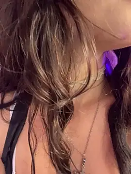 Snapshot of scofty chatting on February 2025 09:15:02 PM scofty online show from February 2025 09:15:02 PM