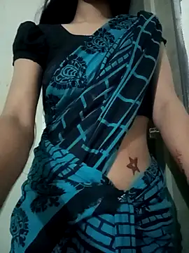 Raya-Moni online show from December 2025 03:29:02 PM