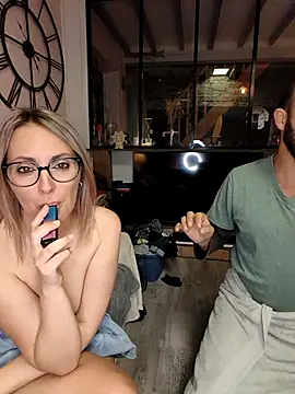 Snapshot of Jade_Emeraud chatting on March 2025 11:20:02 PM Jade Emeraud online show from March 2025 11:20:02 PM