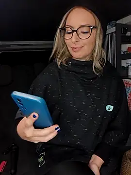 Jade Emeraud online show from November 2025 08:44:01 PM