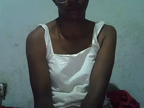 Snapshot of ElianeHot chatting on June 2026 07:46:01 PM ElianeHot online show from June 2026 07:46:01 PM
