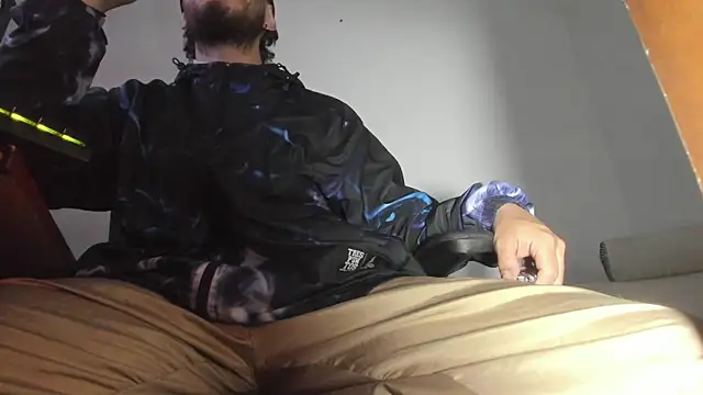 s sven03 online show from November 2025 04:44:02 AM