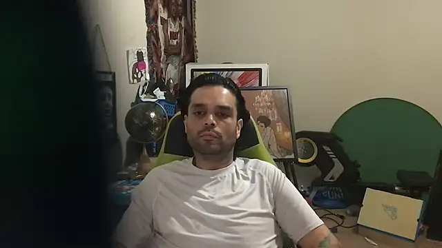 Snapshot of GForceSavage chatting on May 2026 11:24:01 PM GForceSavage online show from May 2026 11:24:01 PM