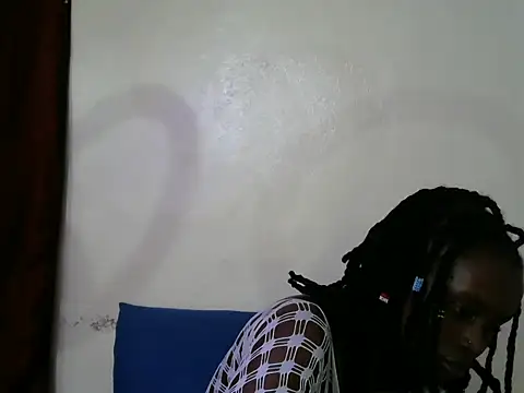 Snapshot of Rasta_tattooed chatting on November 2025 08:09:02 PM Rasta tattooed online show from November 2025 08:09:02 PM
