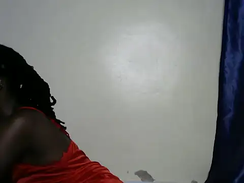 Snapshot of Rasta_tattooed chatting on November 2025 04:17:02 PM Rasta tattooed online show from November 2025 04:17:02 PM