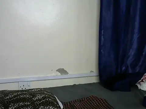 Snapshot of Rasta_tattooed chatting on November 2025 06:29:01 PM Rasta tattooed online show from November 2025 06:29:01 PM