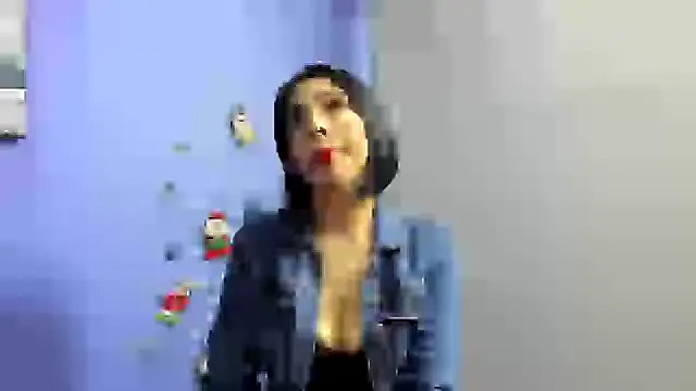 Snapshot of AdelleLennox_cg chatting on December 2024 11:08:02 AM AdelleLennox cg online show from December 2024 11:08:02 AM