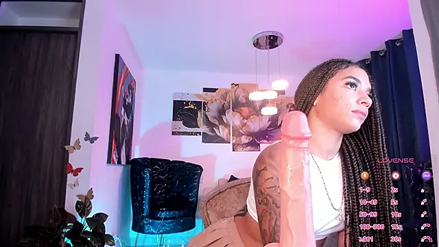 pretty pettite online show from February 2025 11:13:01 PM