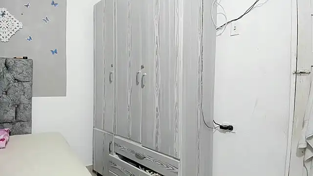 Snapshot of Alejandra_evanss chatting on December 2024 02:39:01 AM Alejandra evanss online show from December 2024 02:39:01 AM