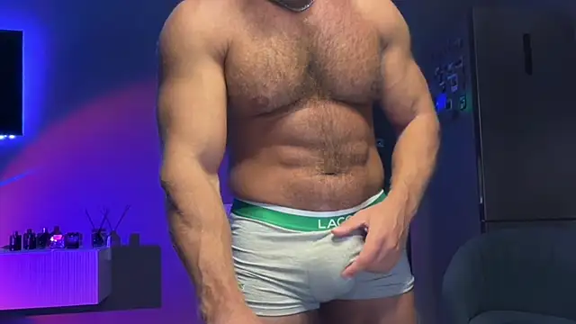 KarlosRichi online show from November 2025 04:19:02 PM