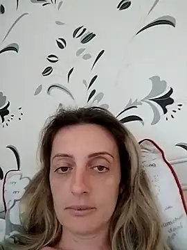 Snapshot of SophyGirl chatting on April 2026 11:42:02 AM SophyGirl online show from April 2026 11:42:02 AM
