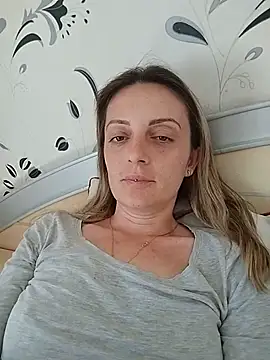 Snapshot of SophyGirl chatting on May 2026 12:23:02 PM SophyGirl online show from May 2026 12:23:02 PM