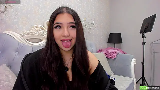 JennyFerguson online show from November 2025 06:09:02 PM