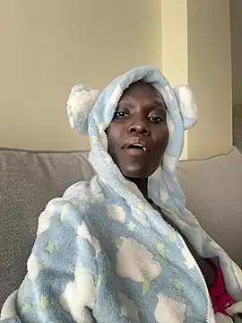 Foxxxyfemale online show from March 2026 07:13:01 AM