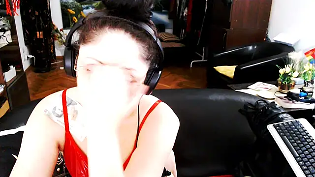 Snapshot of Imperatriza chatting on July 2026 10:58:02 PM Imperatriza online show from July 2026 10:58:02 PM